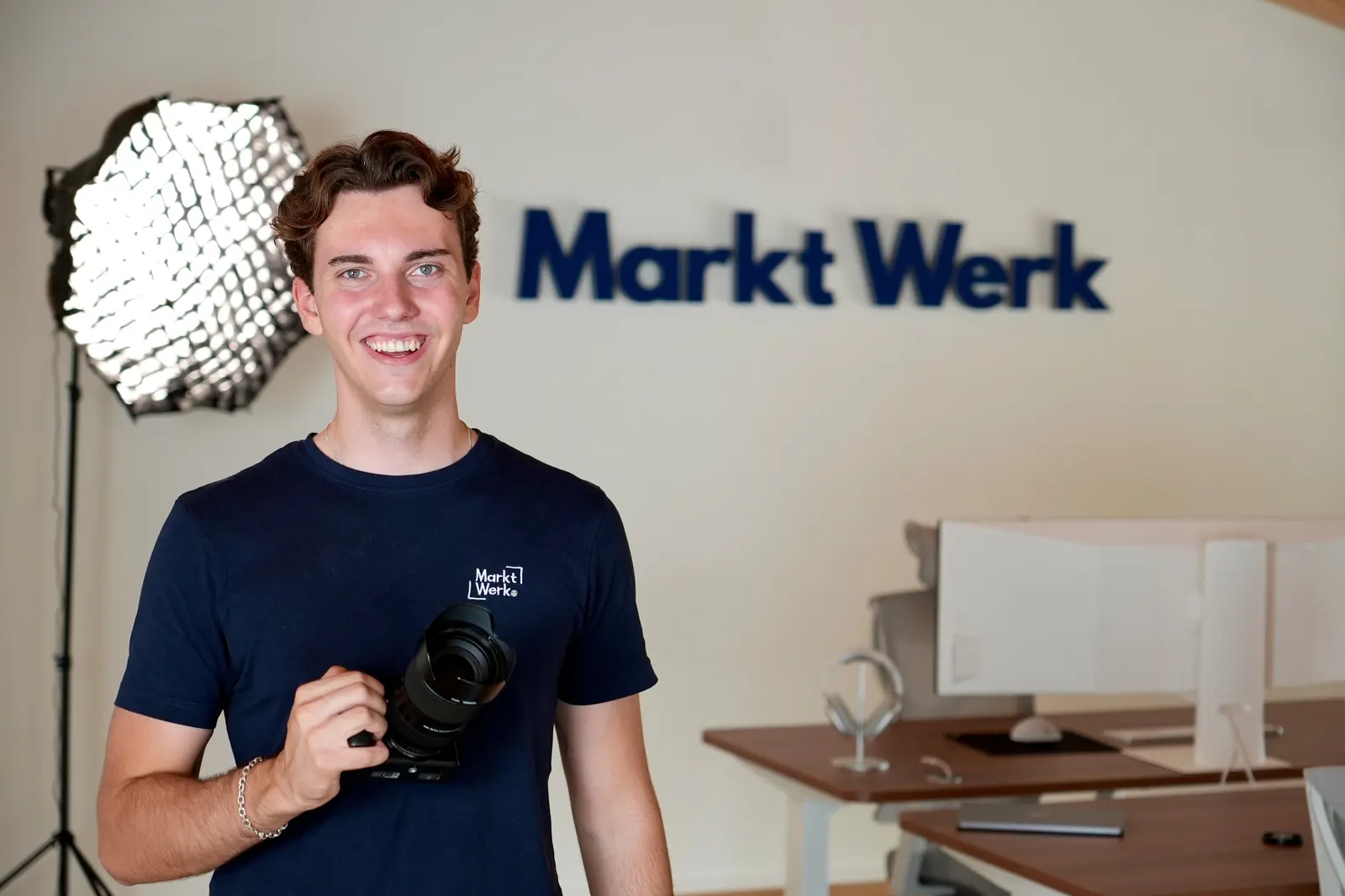 Niklas Reisinger, Markt Werk Mühldorf, im Office in Perach